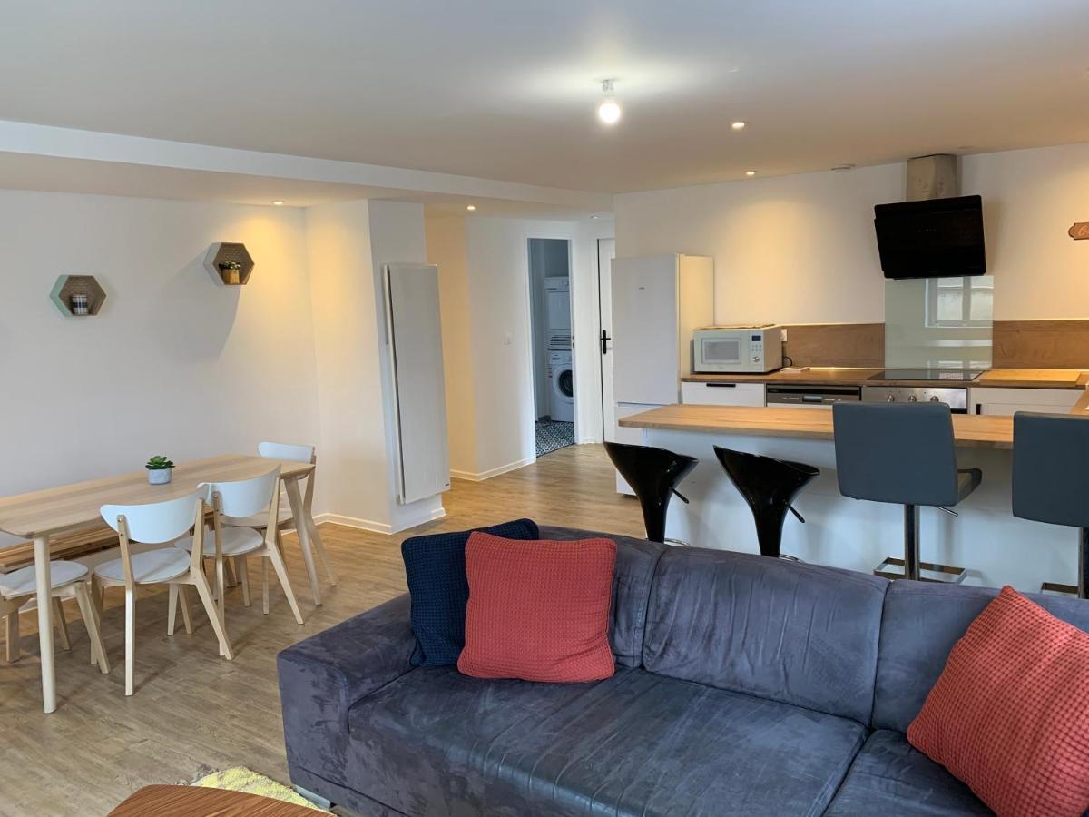 Bel Appartement Au Coeur Du Village Saint-Aubin (Jura) Exterior foto