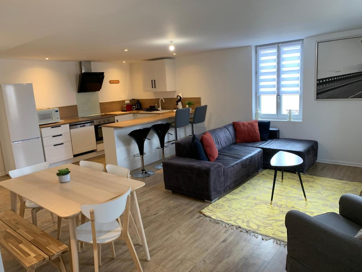 Bel Appartement Au Coeur Du Village Saint-Aubin (Jura) Exterior foto