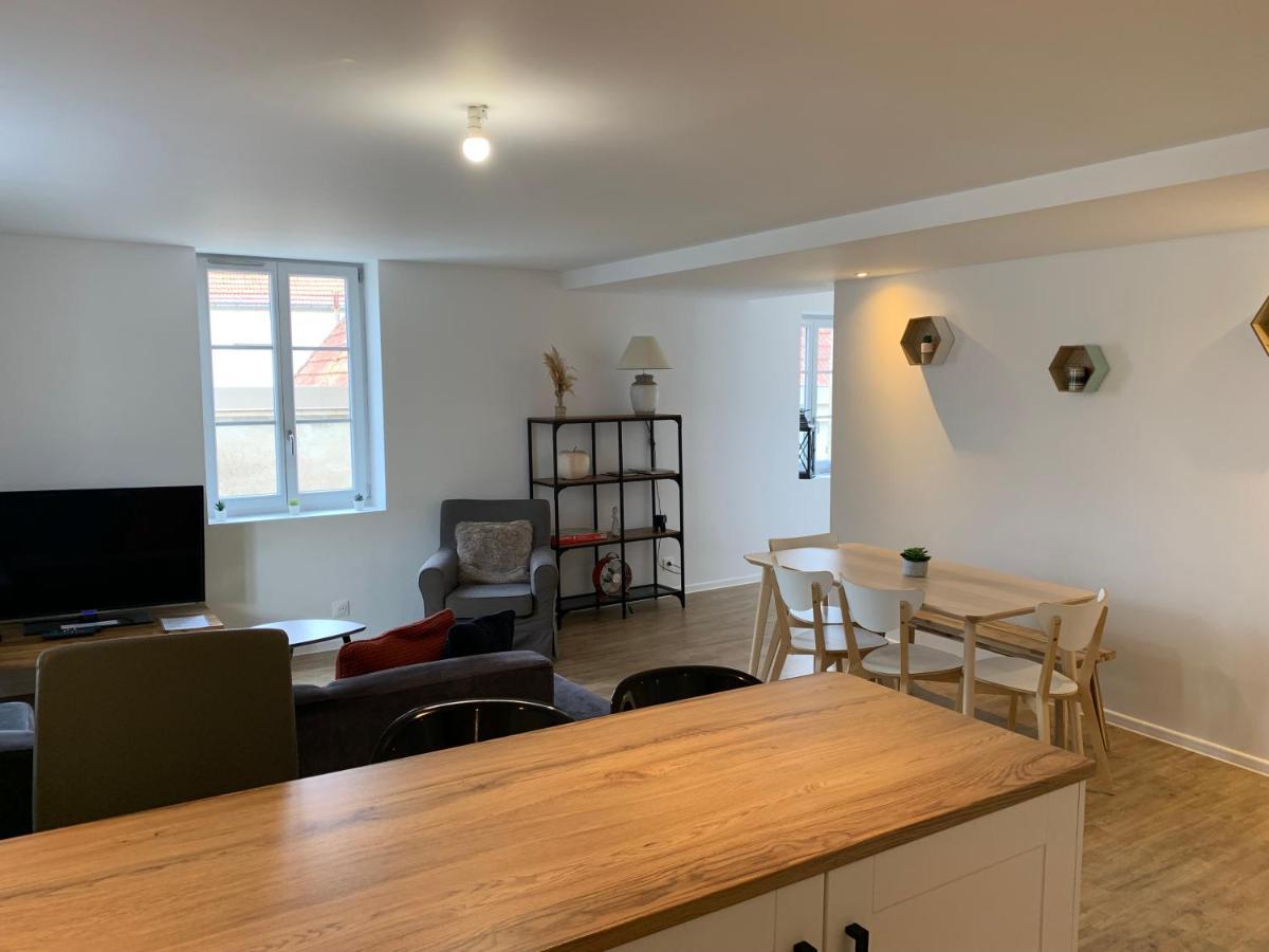 Bel Appartement Au Coeur Du Village Saint-Aubin (Jura) Exterior foto